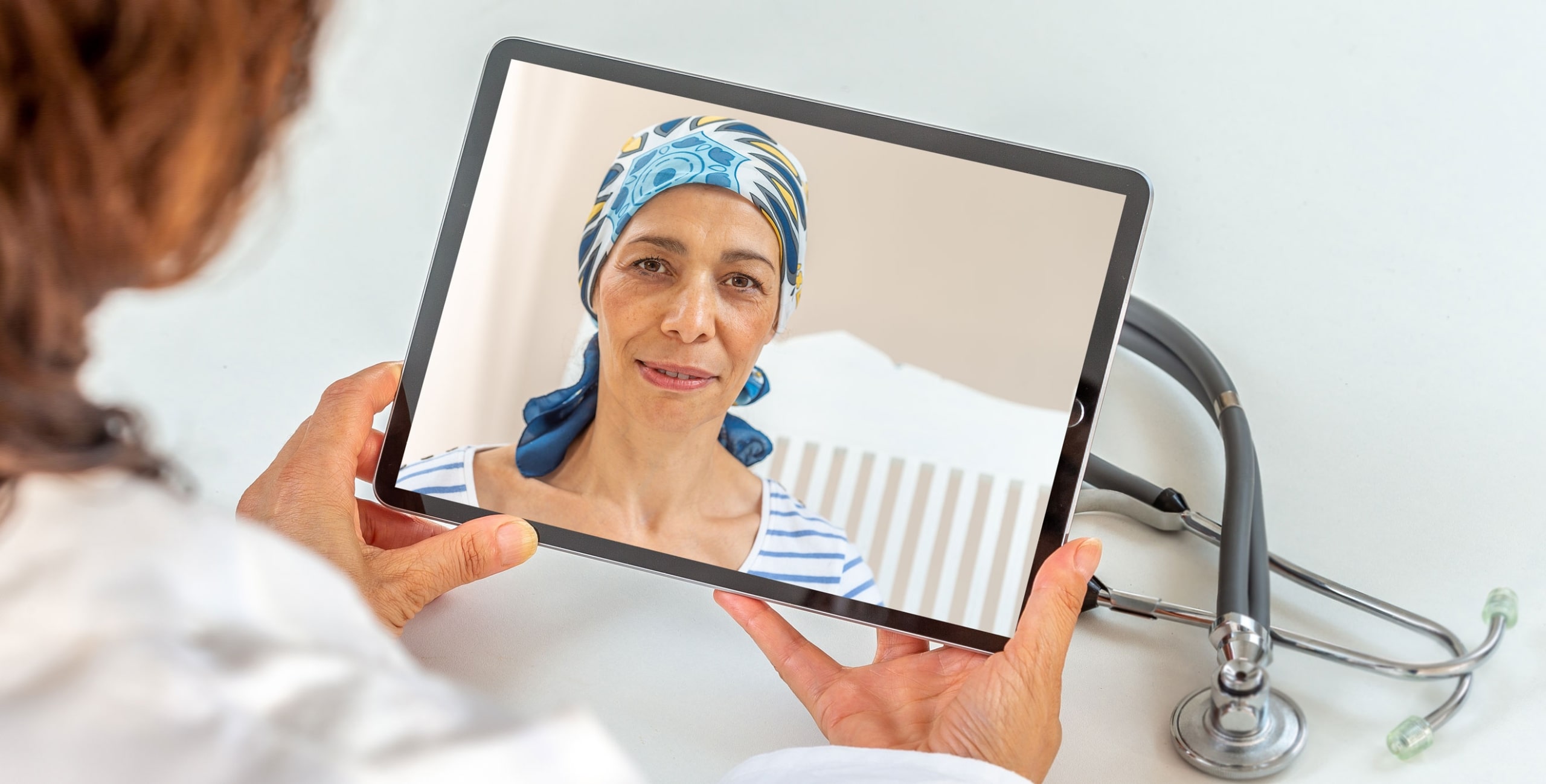 How can Medicare beneficiaries utilize telehealth during the coronavirus crisis?